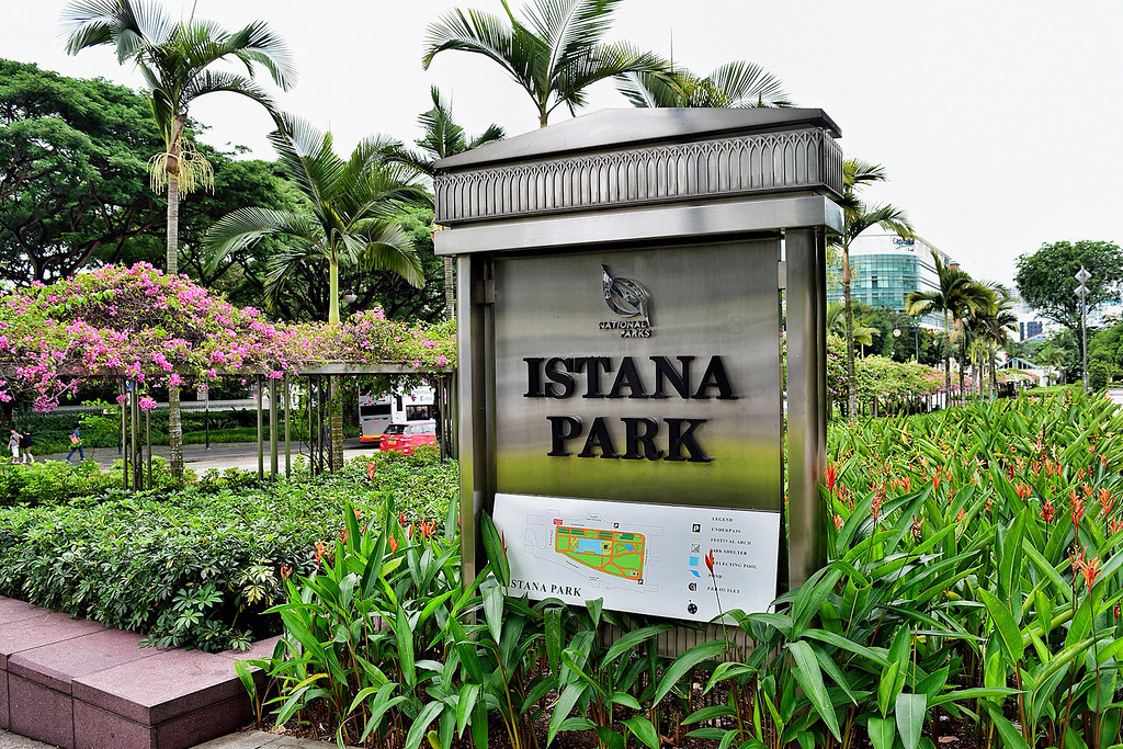 √ Istana Park – A Serene Garden in Front of the Presidential Residence of Singapore