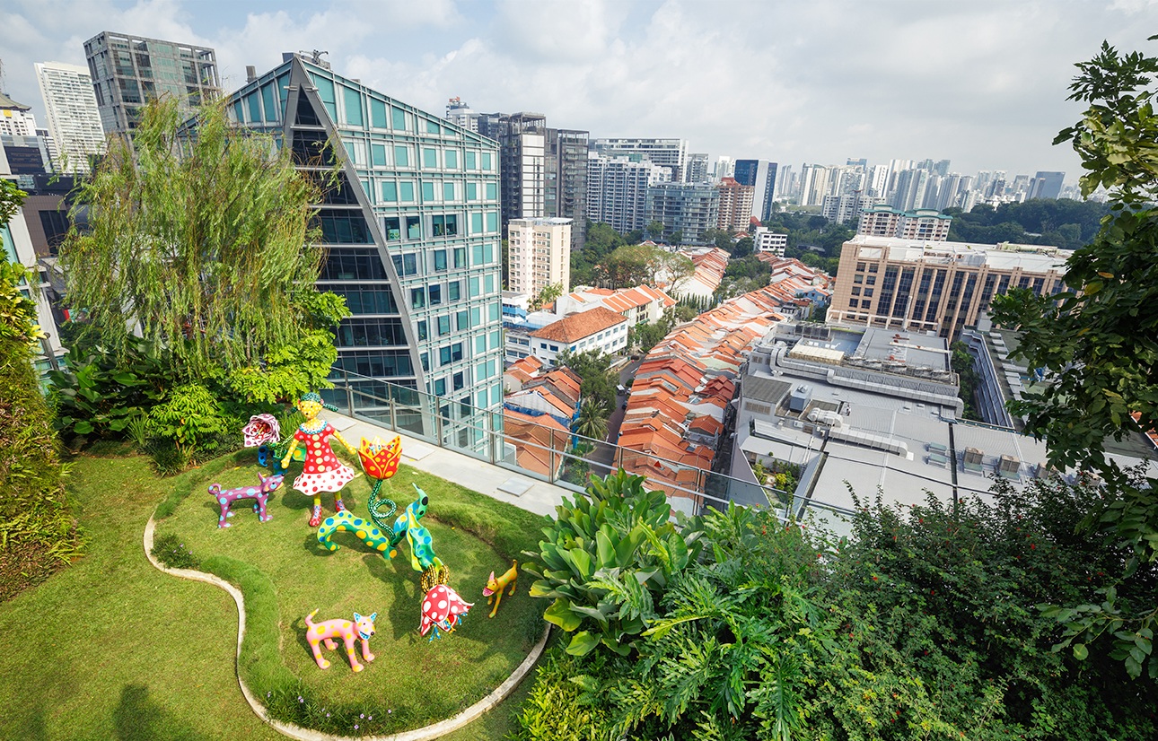 √ Roof Garden Orchard Central Singapore: A Scenic Oasis Above the City