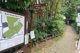 🏞️ Bukit Batok Nature Park Singapore: A Peaceful Green Escape with a Touch of History
