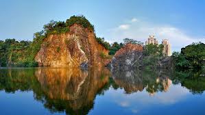 Bukit Batok Town Park (“Little Guilin”) Singapore: A Hidden Gem That Mirrors China’s Scenic Beauty